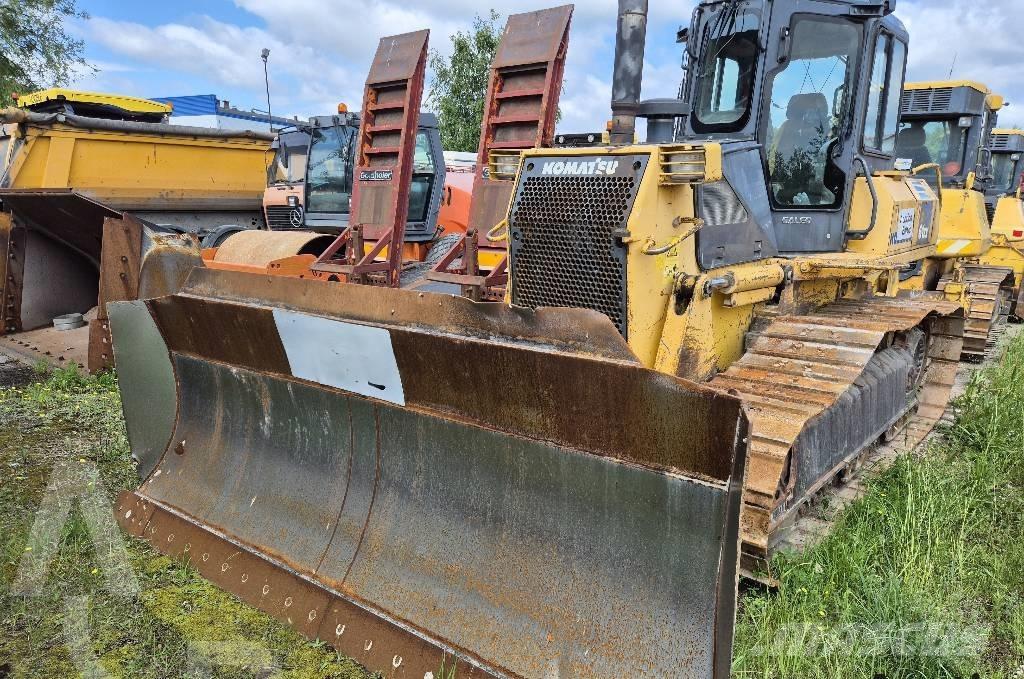Komatsu D 61 EX-15 Rupsdozers