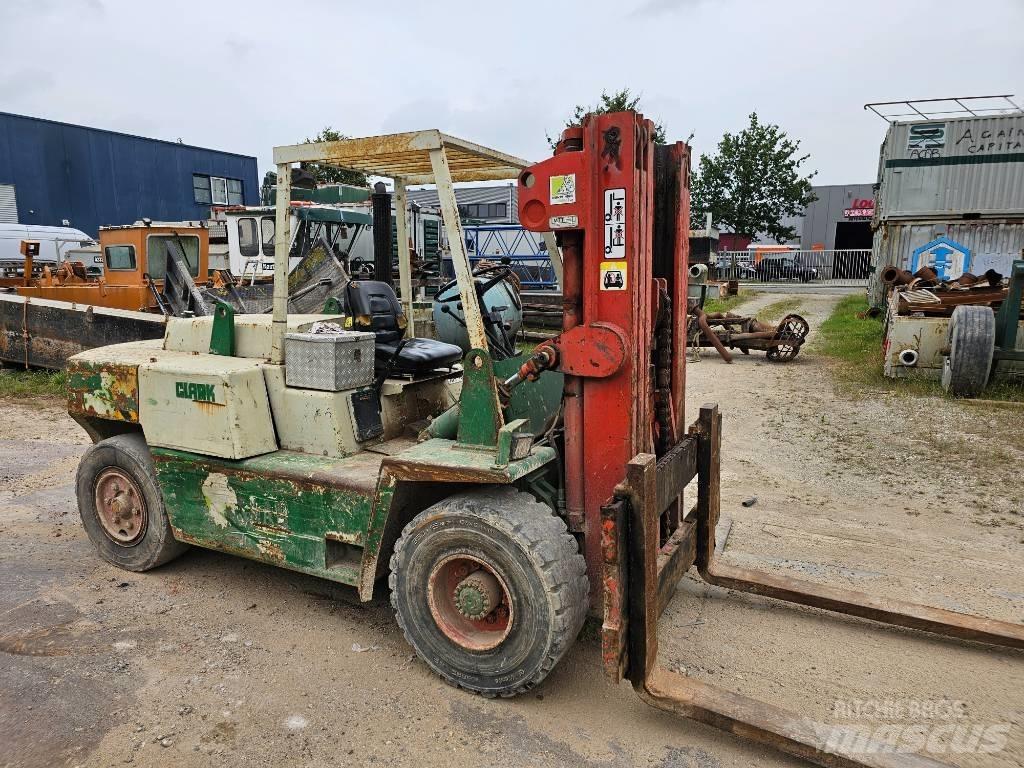 Clark DPH 70 Diesel heftrucks