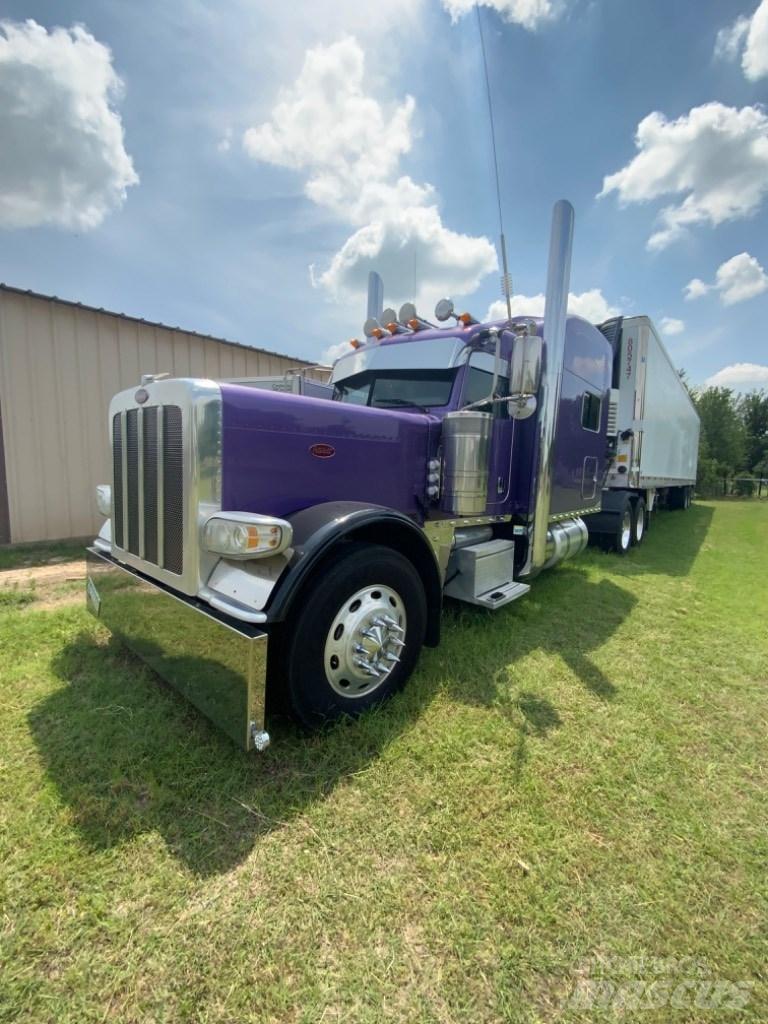 Peterbilt 389 Trekkers