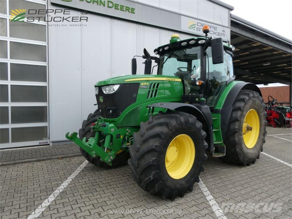 John Deere 6215R Tractoren