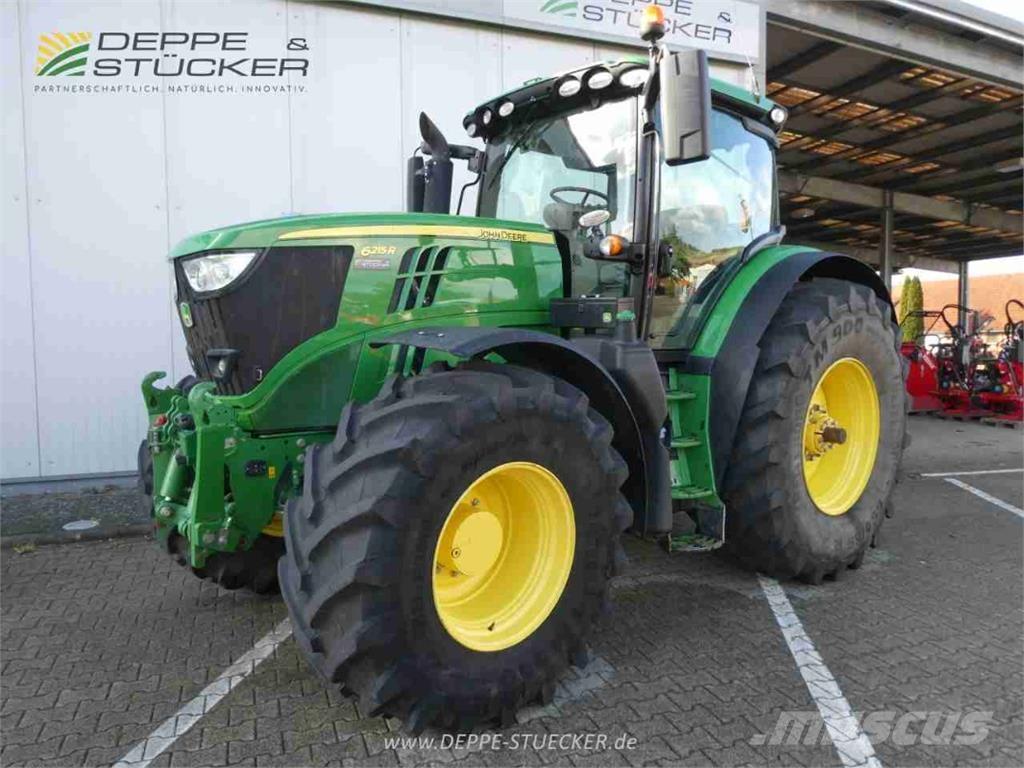 John Deere 6215R Tractoren