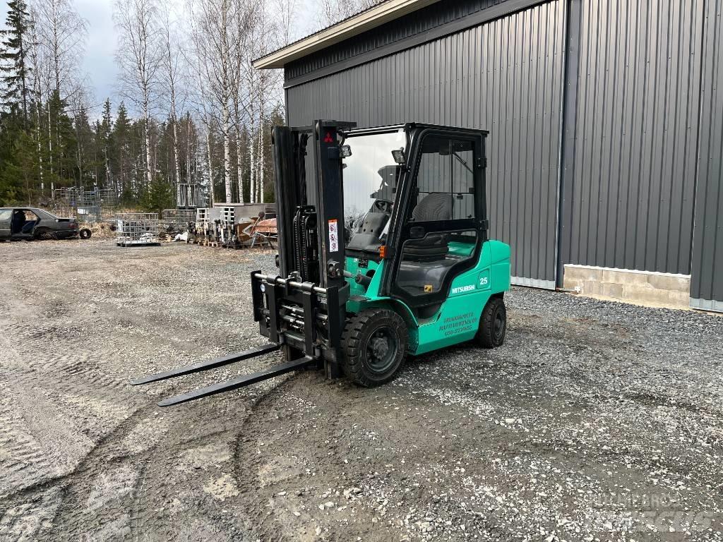 Mitsubishi FD25NT Diesel heftrucks