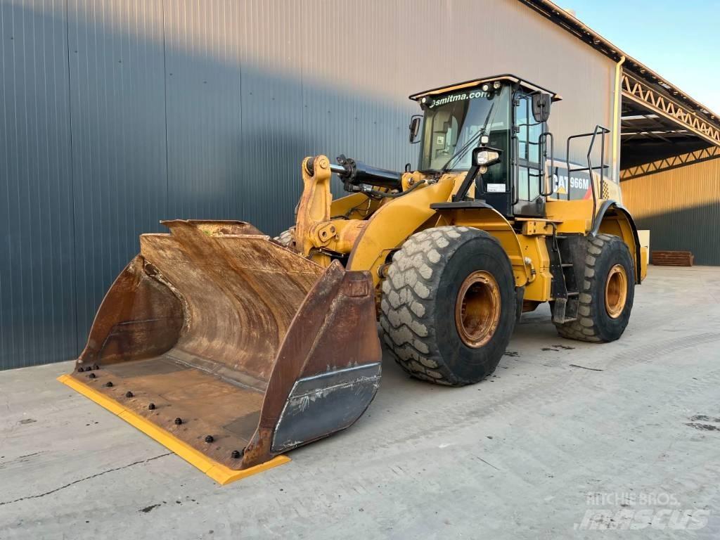 CAT 966M Wielladers