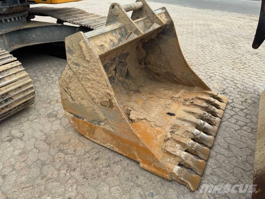 Liebherr R 926 LC Rupsgraafmachines