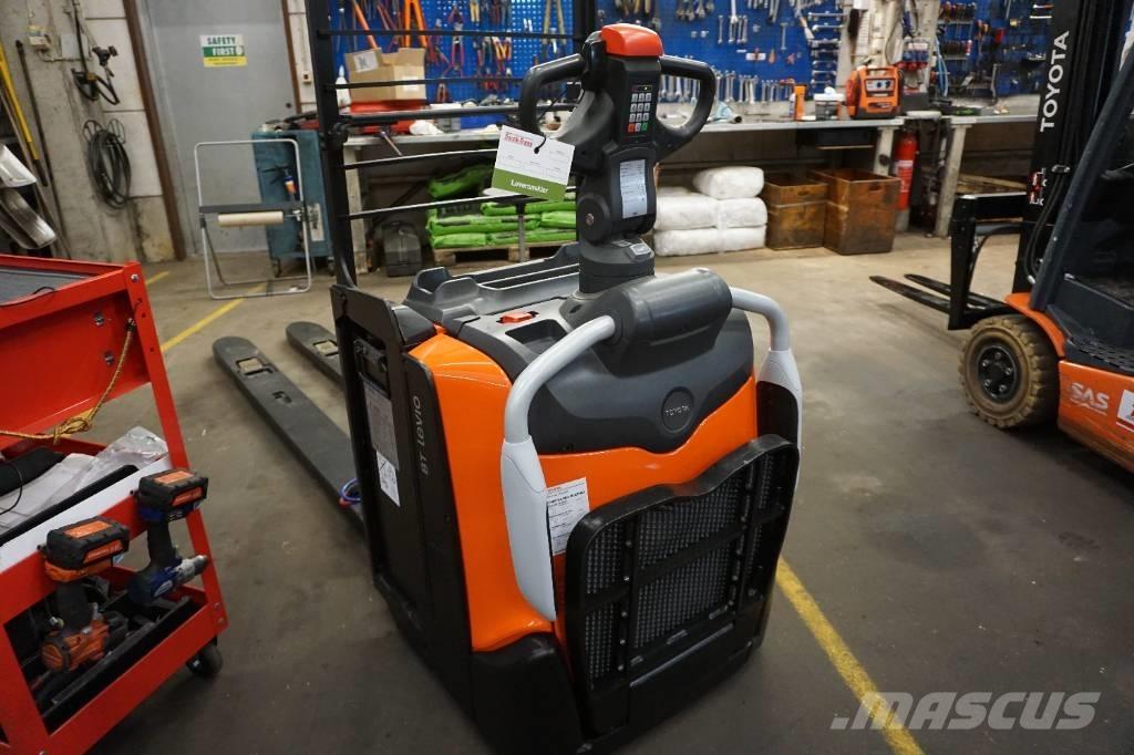 Toyota LPE250 Meerij pallettruck met platform