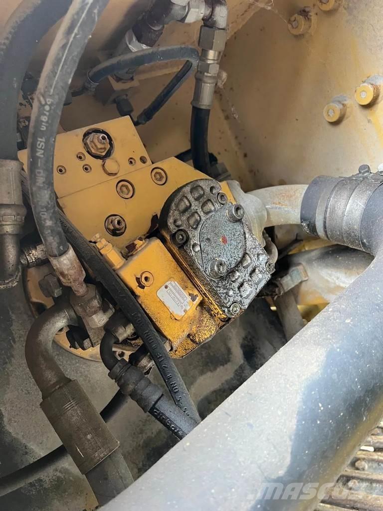 CAT 211B Rupsgraafmachines