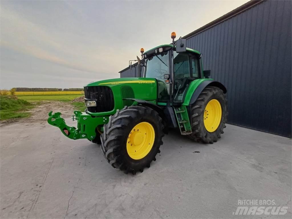 John Deere 6820 Tractoren