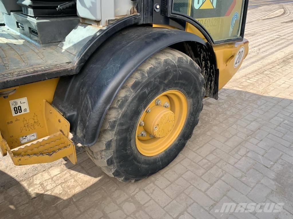 CAT 906 Wielladers