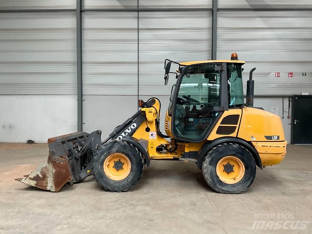 Volvo L 25 F Wielladers