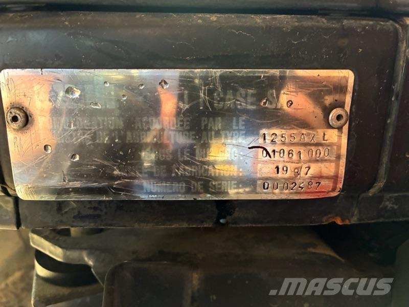 Case IH 1255 Tractoren