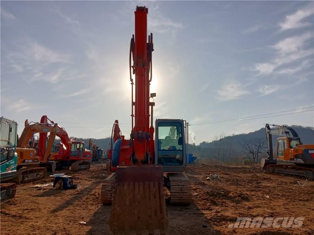 Hitachi ZX135US Rupsgraafmachines