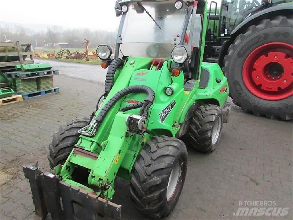Avant 755i Wielladers