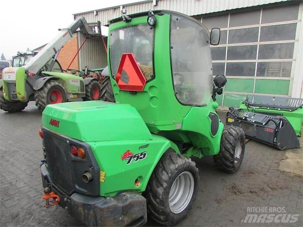 Avant 755i Wielladers