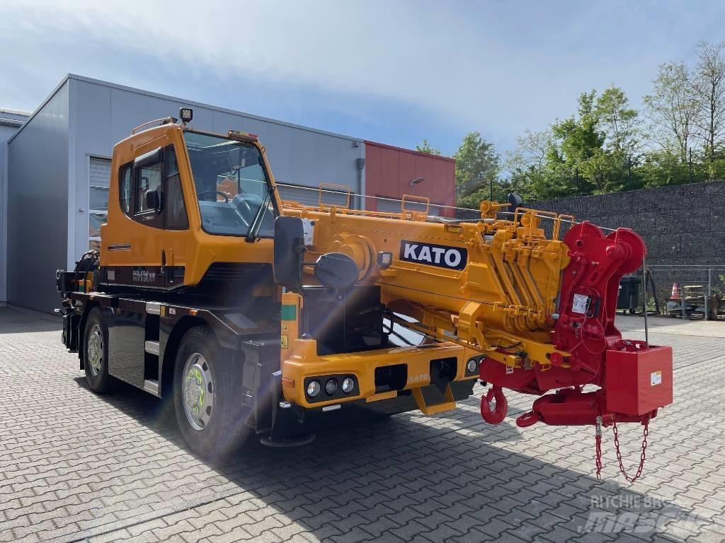 Kato CR-130Rv Ruwterrein kranen