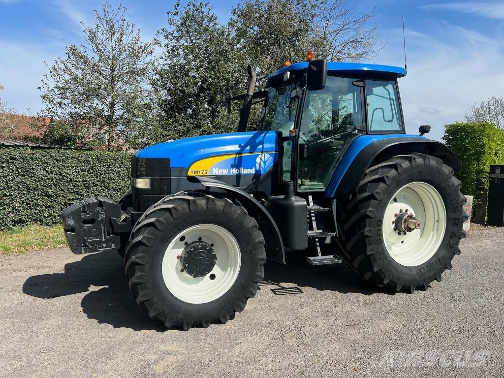 New Holland TM 175 Tractoren