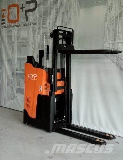 Toyota SSI200D Stapelaar meeloop
