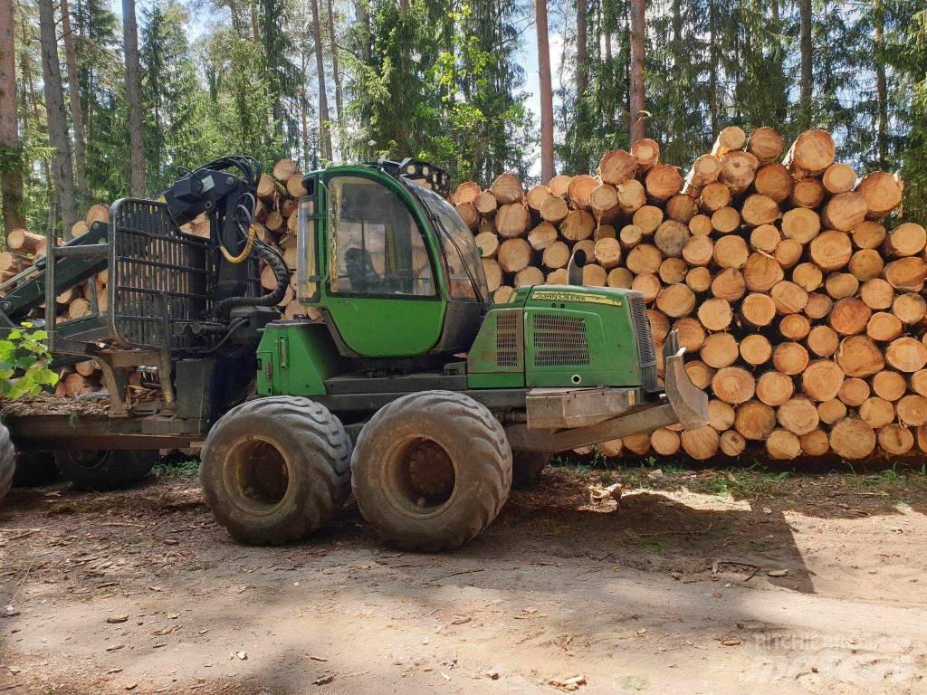 John Deere 1110 E Forwarders