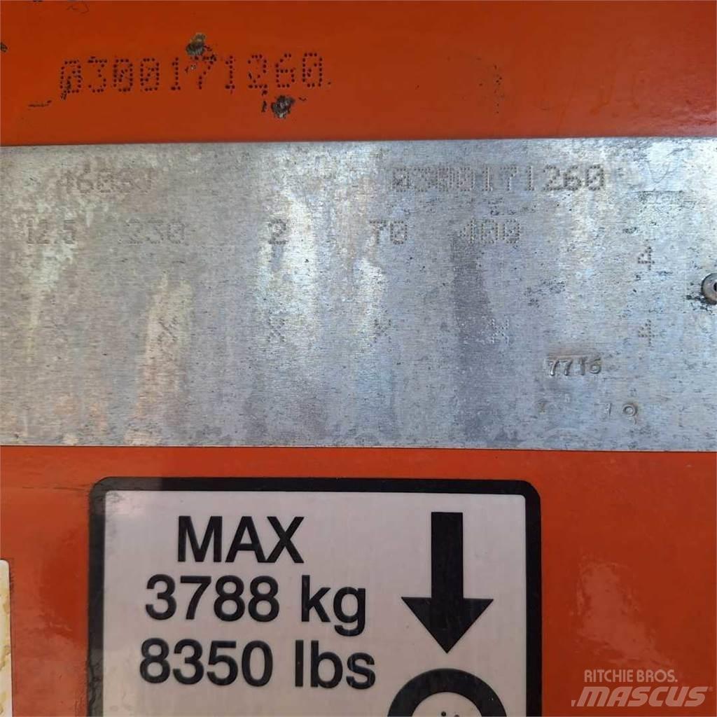 JLG 460SJ Telescoophoogwerkers