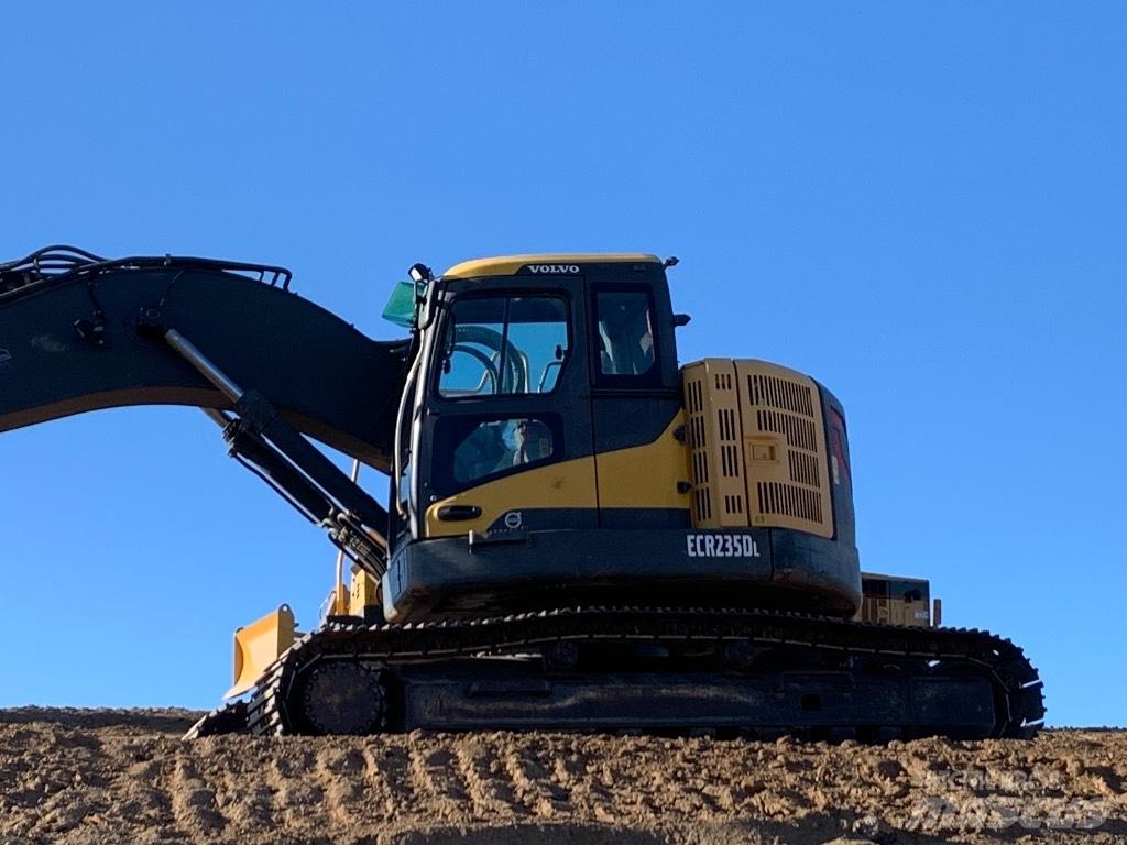 Komatsu 138 us -8 Rupsgraafmachines