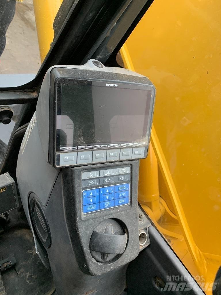 Komatsu 138 us -8 Rupsgraafmachines