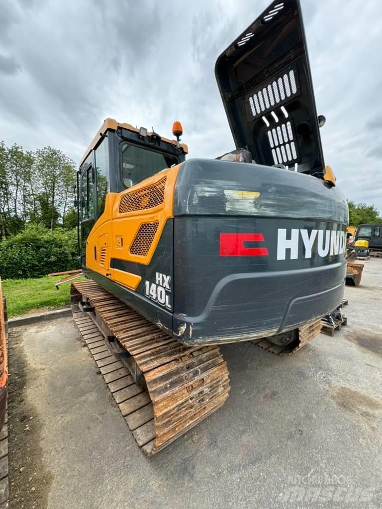 Hyundai HX 140L Rupsgraafmachines