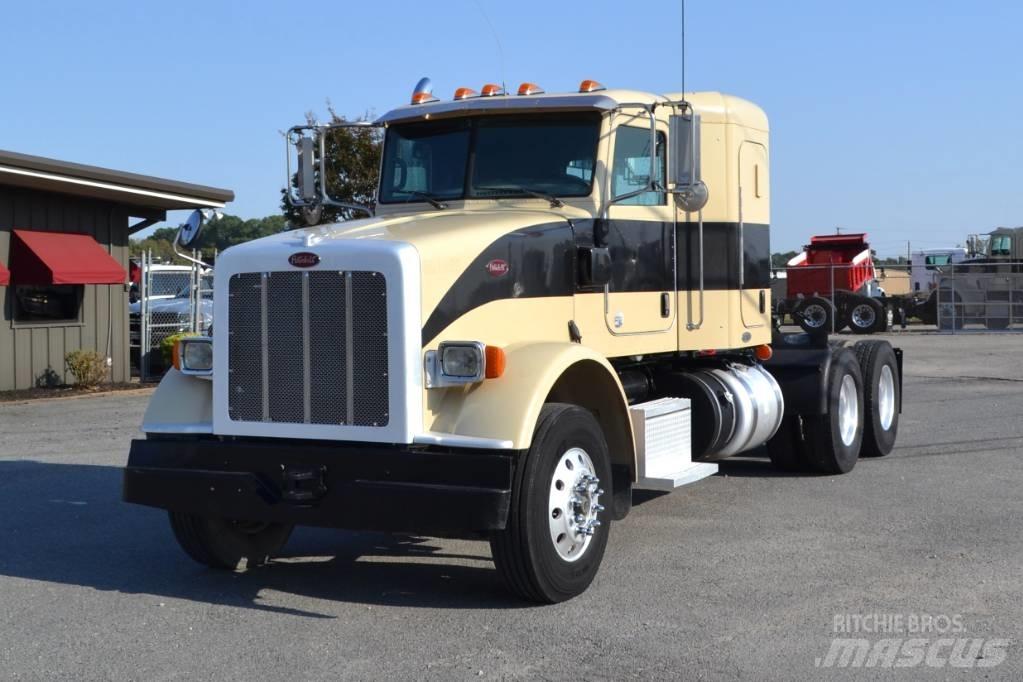 Peterbilt 367 Trekkers