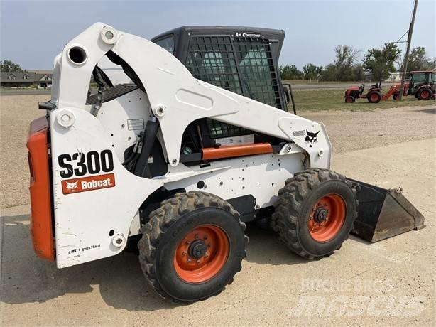 Bobcat S 300 Schrankladers