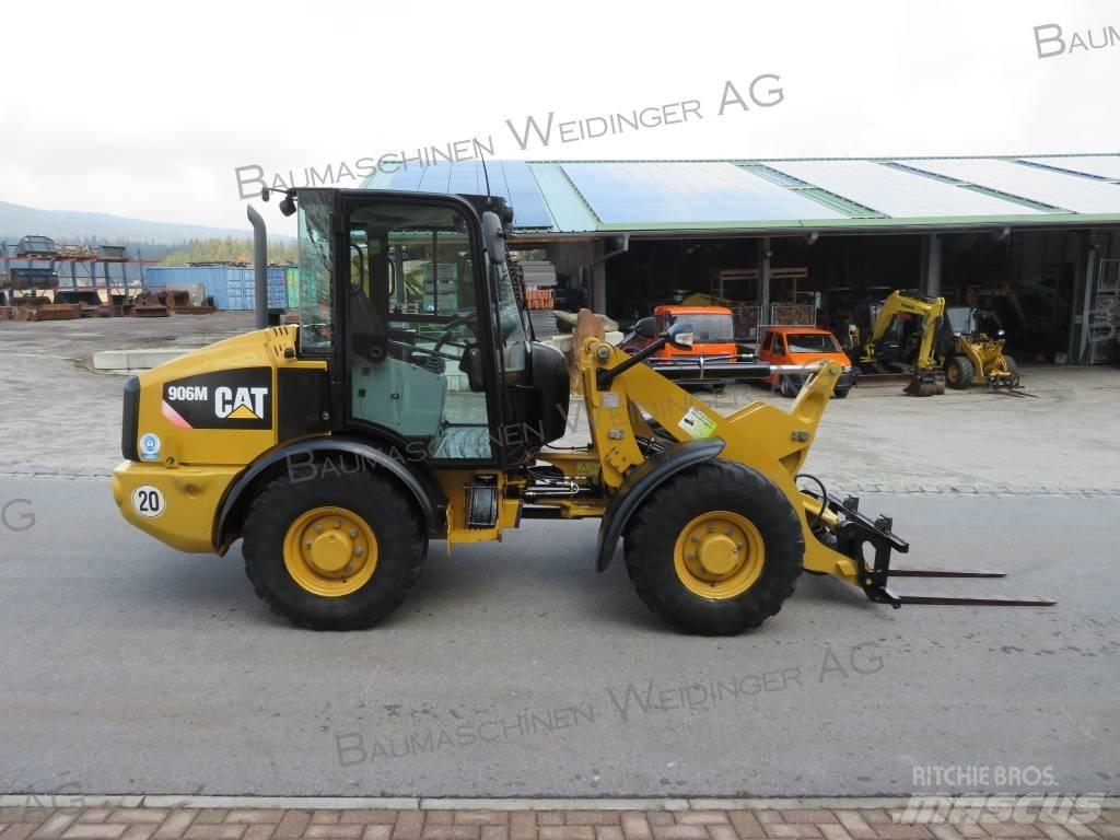 CAT 906M Wielladers