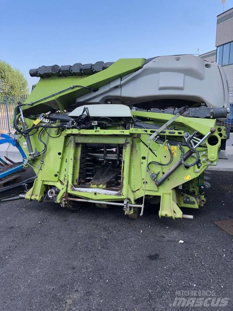 CLAAS Orbis 900 Zelfrijdende veldhakselaars