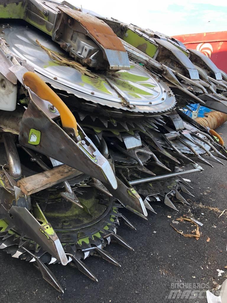 CLAAS Orbis 900 Zelfrijdende veldhakselaars