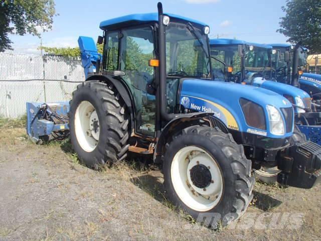 New Holland T 4040 Tractoren