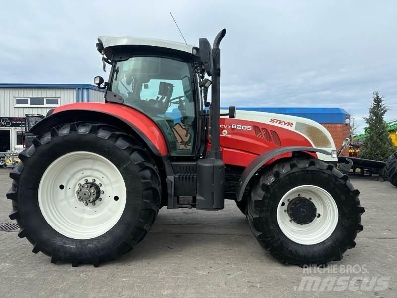 Steyr CVT 6205 Tractoren
