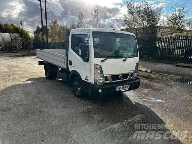 Nissan NT400 Cabstar Bestelwagens met open laadbak