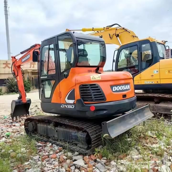 Doosan DX 60 Rupsgraafmachines