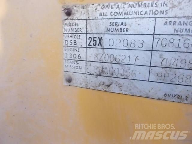 CAT D 5 B Rupsdozers