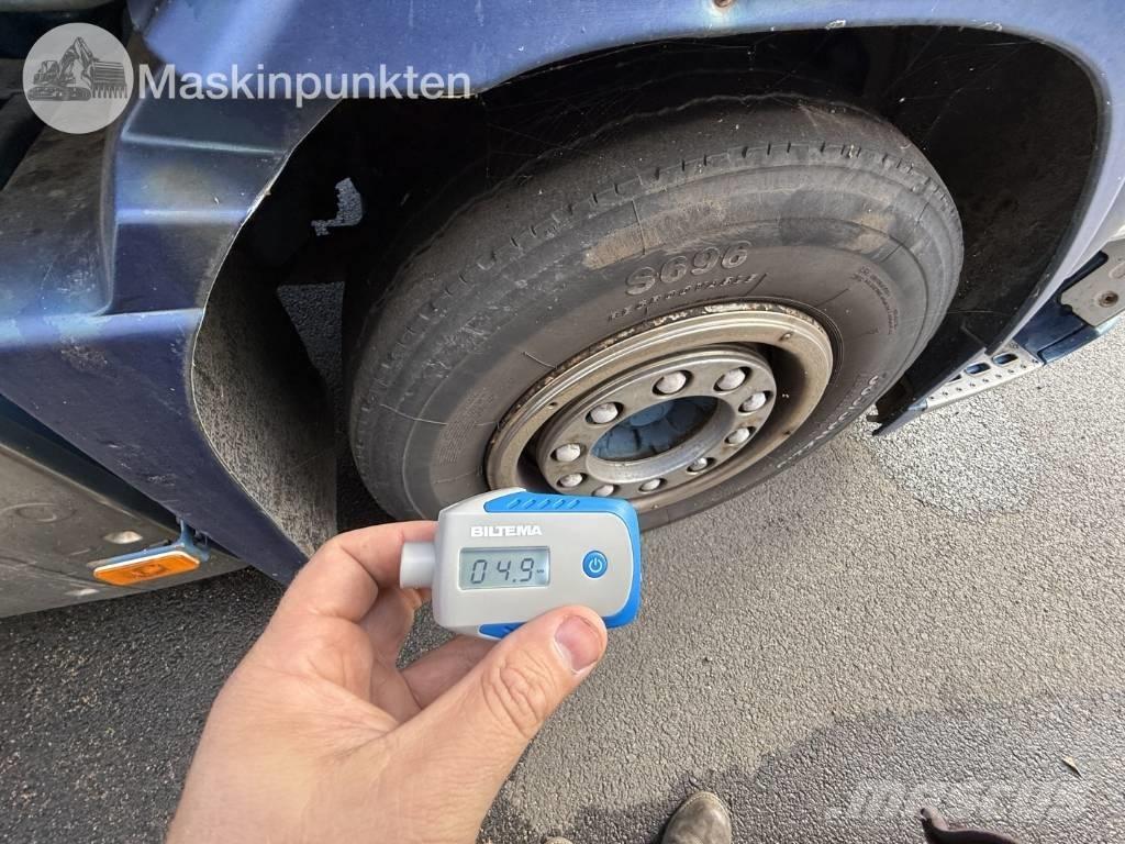 Volvo FM 440 Bakwagens met gesloten opbouw