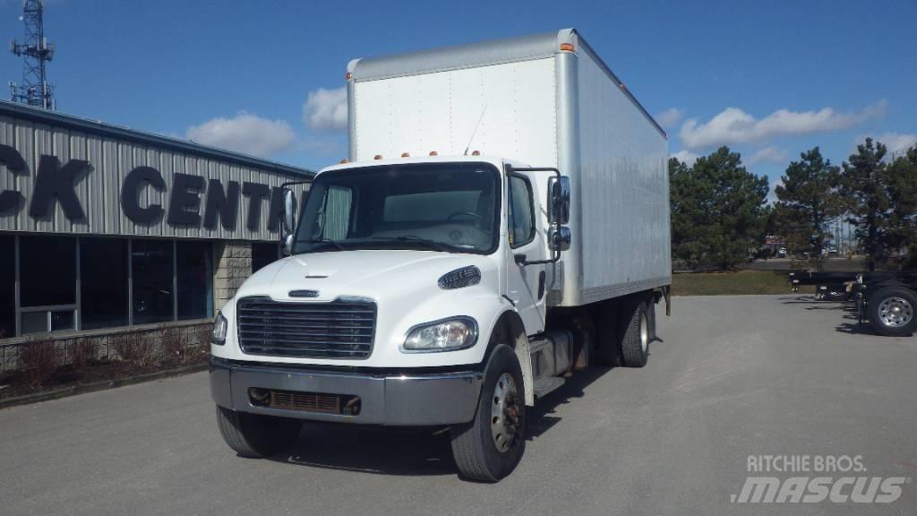 Freightliner M2 106 Bakwagens met gesloten opbouw