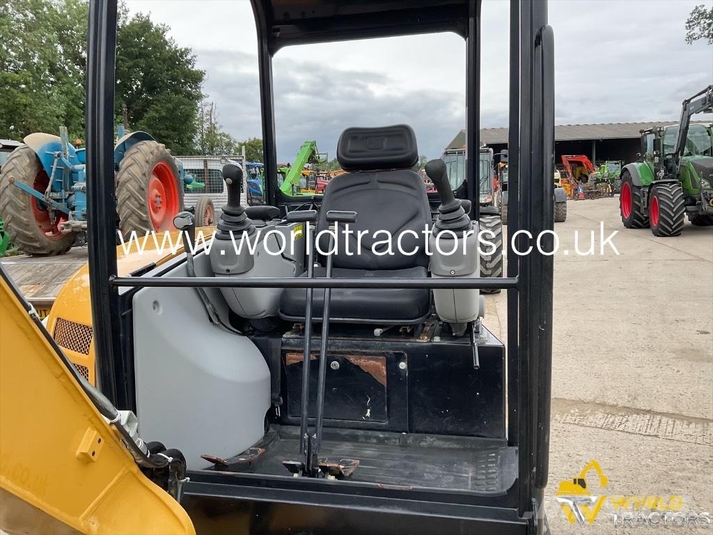 CAT 302.7 D CR Minigraafmachines < 7t