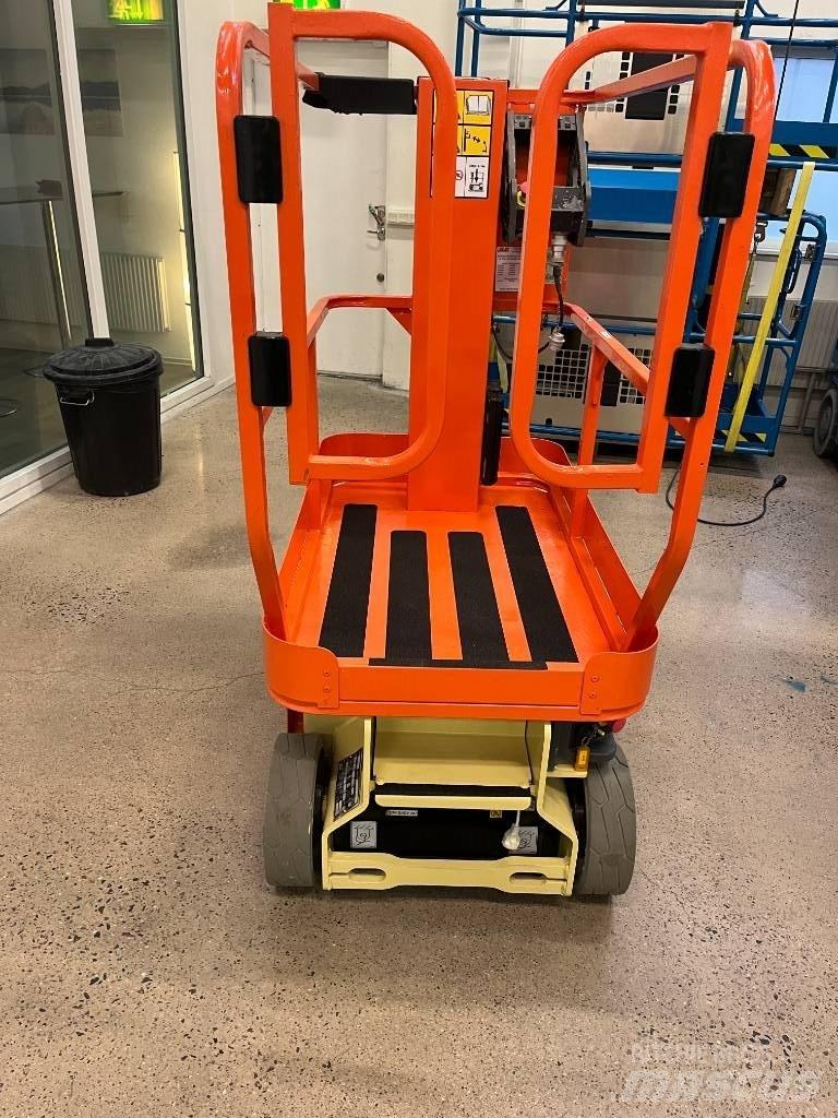JLG 1230 ES Schaarhoogwerkers