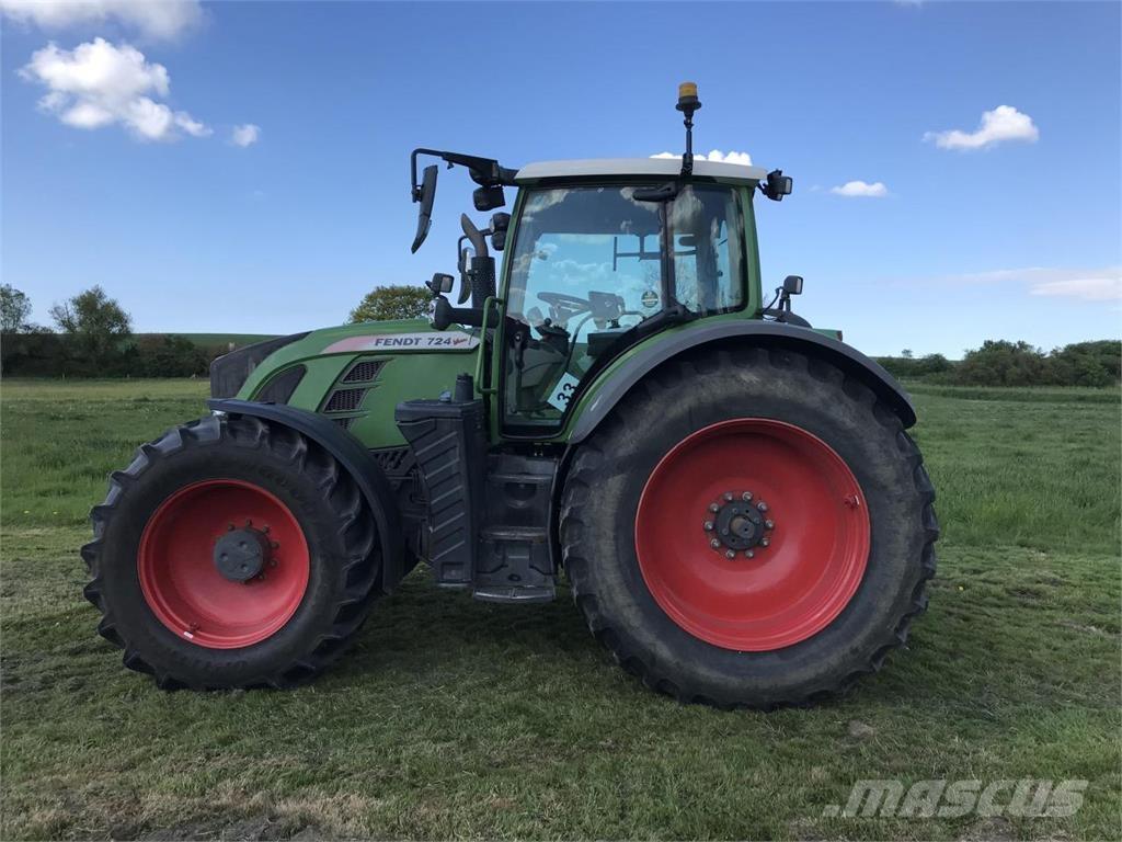 Fendt 724 Vario Tractoren