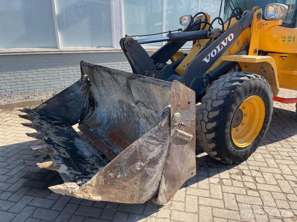 Volvo L 30 G  2017     CE Wielladers