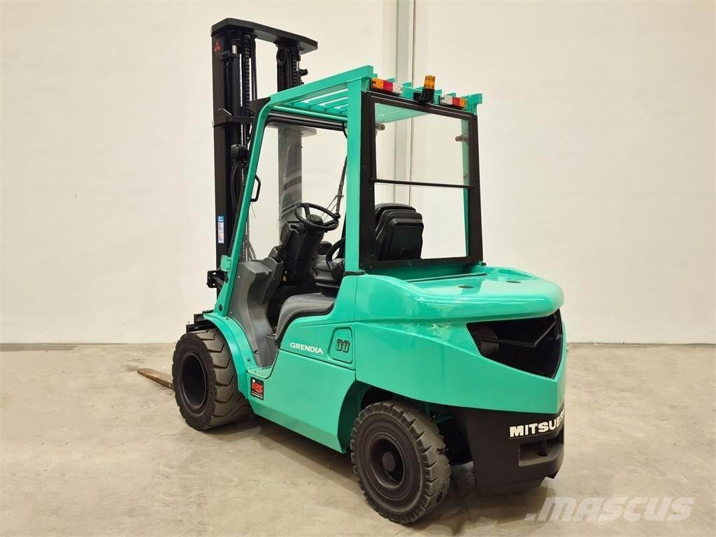 Mitsubishi FD30NTD Diesel heftrucks
