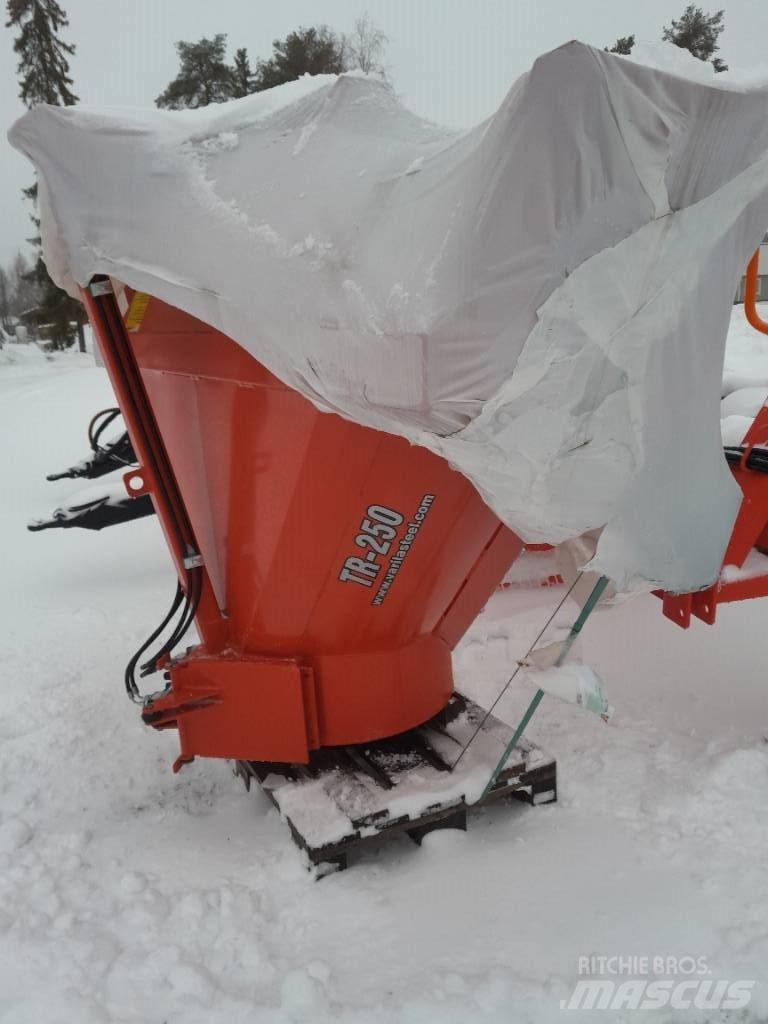 TR 250  HB Sneeuwblazers