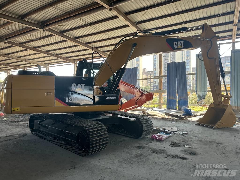 CAT 320 D Rupsgraafmachines