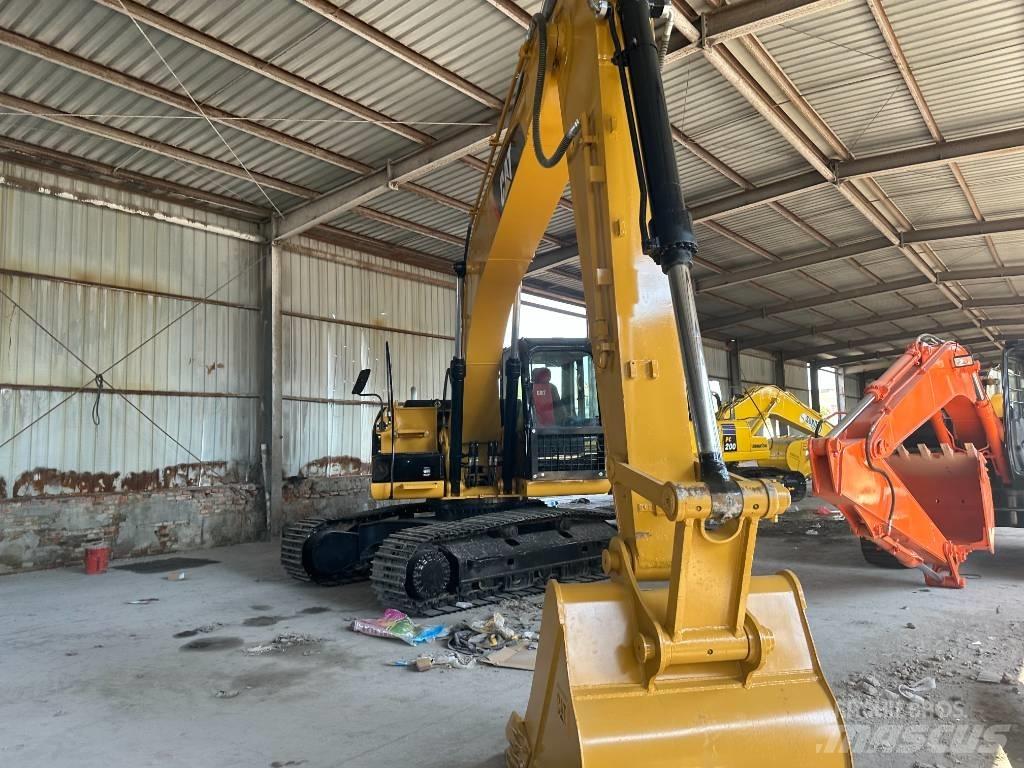 CAT 320 D Rupsgraafmachines