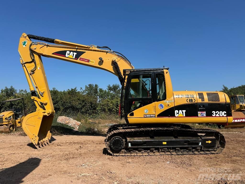 CAT 320 C Rupsgraafmachines