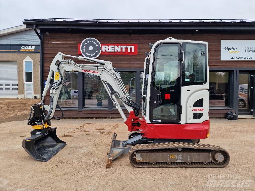 Takeuchi TB 325 R Minigraafmachines < 7t
