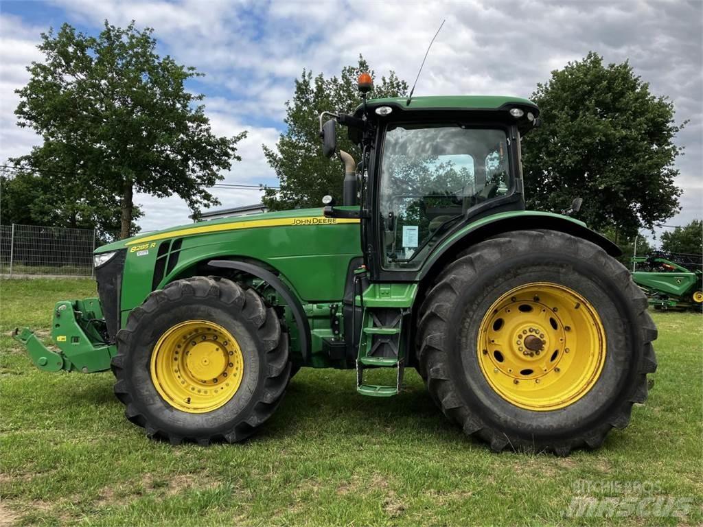 John Deere 8285R Tractoren