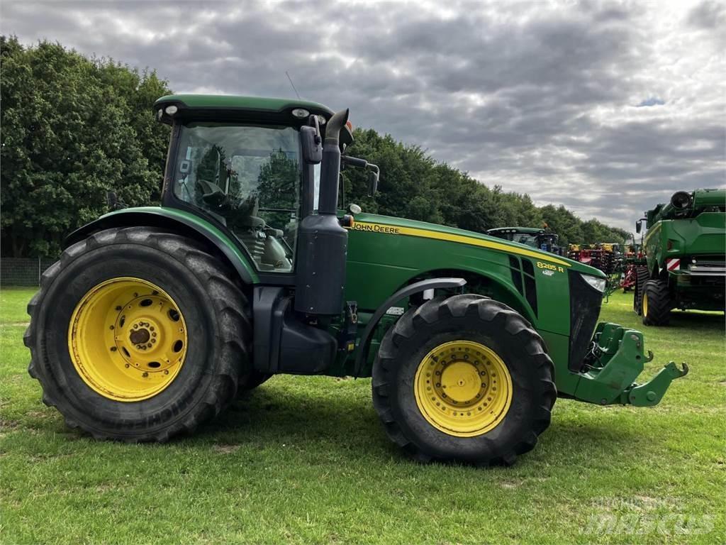 John Deere 8285R Tractoren