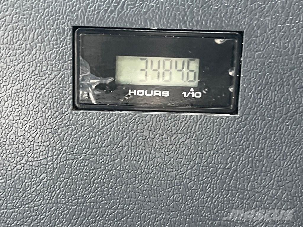 Hyundai HX 210 AL Rupsgraafmachines